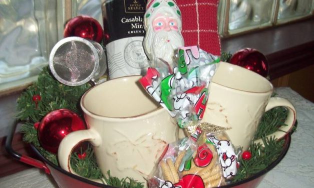 Christmas Tea Basket
