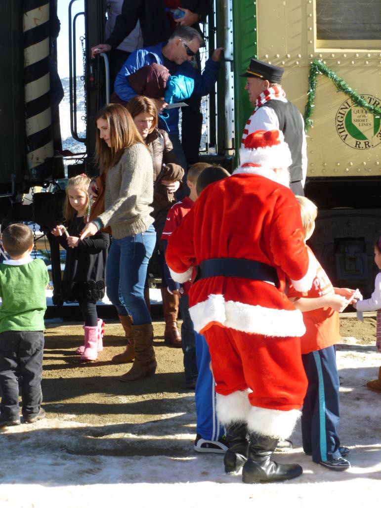 ChristmasTrainsCandyCaneexpress