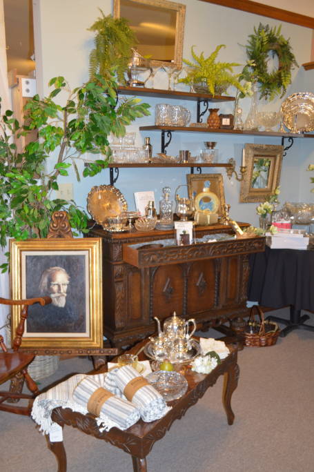 antiques in Crescent Mills