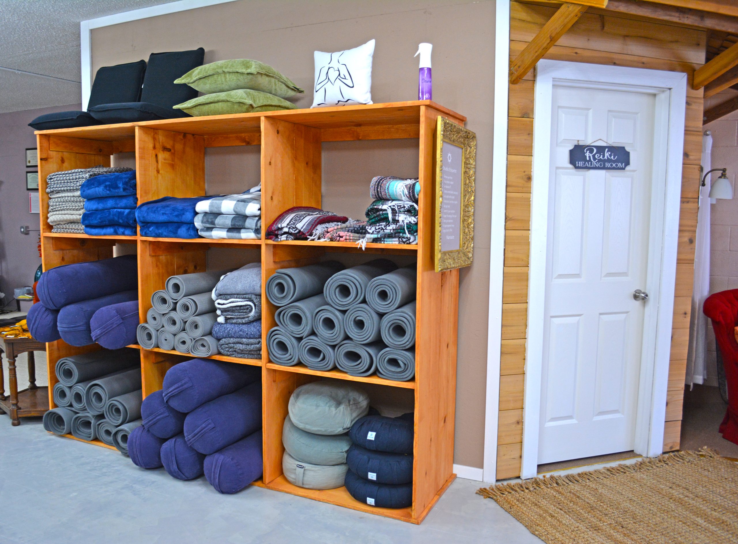 OM-AH Holistics Comforts