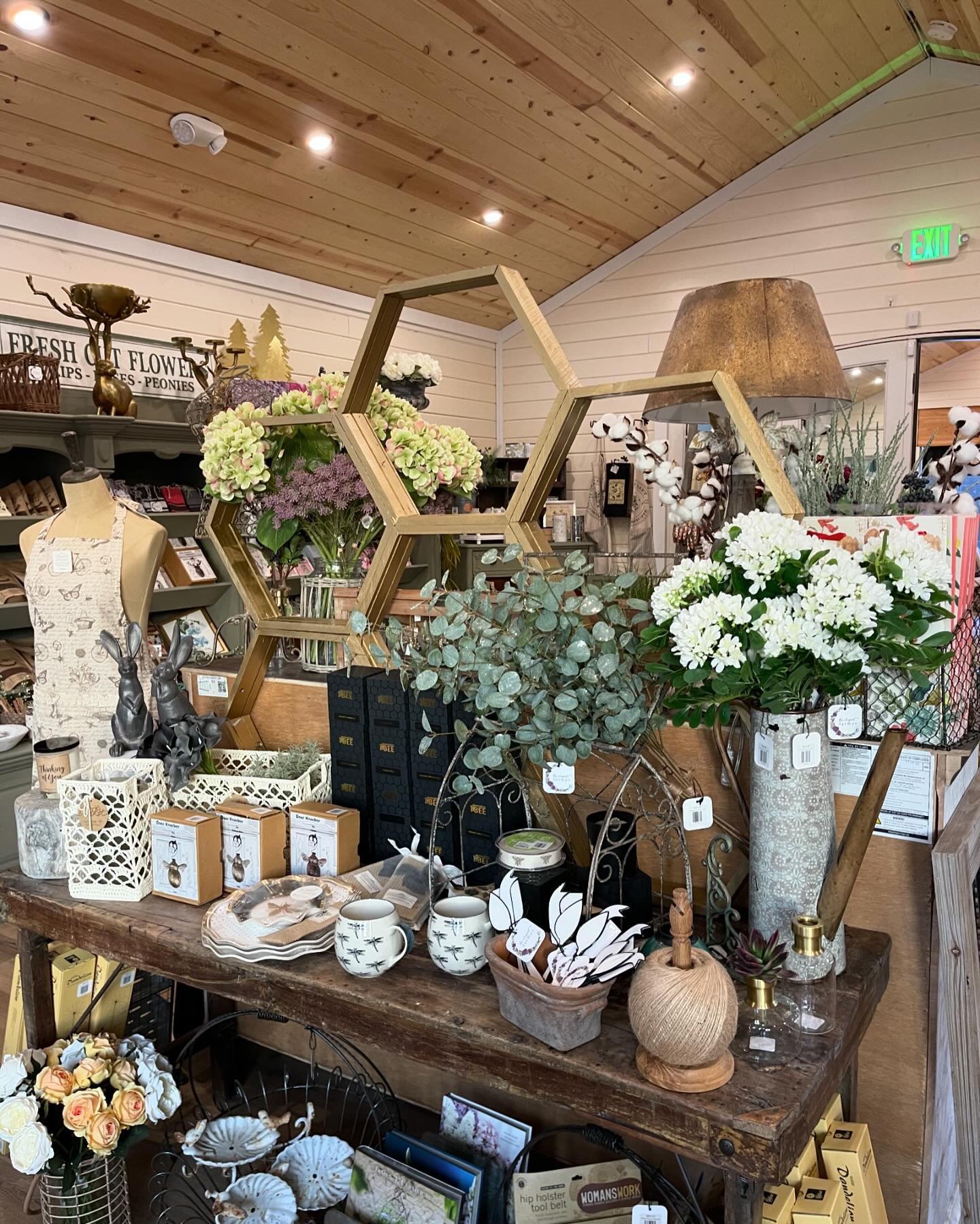 Shop ONLINE Elegant Farmer, Chester, CA